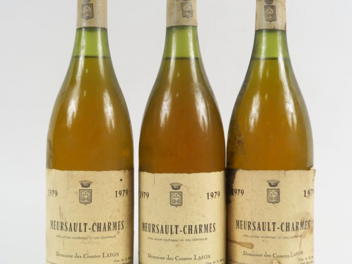 3 BOUTEILLES MEURSAULT 1er CRU CHARMES DOMAINE COMTES DE LAFON - 1979 