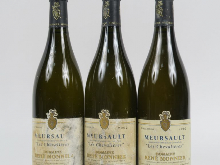 3 BOUTEILLES MEURSAULT 'LES CHEVALIERES' DOMAINE RENÉ MONNIER - 2002 -