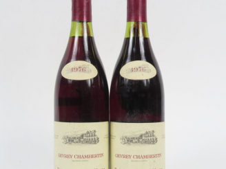 Vente aux enchères 2 BOUTEILLES GEVREY CHAMBERTIN DOMAINE TAUPENOT MERME - 1976