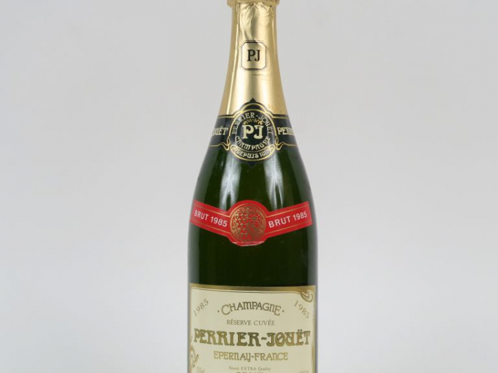 1 BOUTEILLE CHAMPAGNE PERRIER JOUËT 'RESERVE CUVÉE' - 1985 - COFFRET