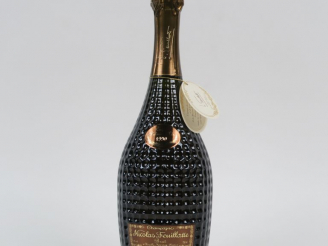 Vente aux enchères 1 BOUTEILLE CHAMPAGNE NICOLAS FEUILLATTE 'PALMES D'OR' - 1990 - COFFRE