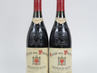 Vente aux enchères 2 BOUTEILLES CHÂTEAUNEUF DU PAPE 'CLOS DES PAPES' PAUL AVRIL - 2002