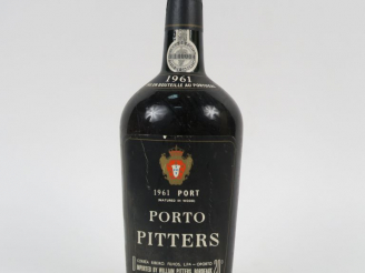 Vente aux enchères 1 BOUTEILLE PORTO PITTERS - 1961