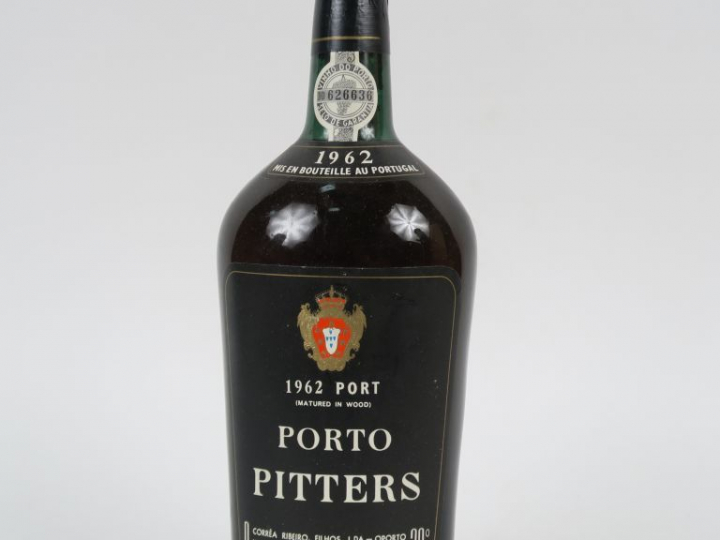 1 BOUTEILLE PORTO PITTERS - 1962