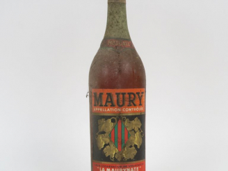 Vente aux enchères 1 VIEILLE BOUTEILLE MAURY 'LA MAURYNATE'