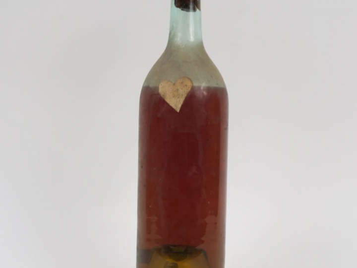 1 TRÈS VIEILLE BOUTEILLE RHUM MARTINIQUE MISE PARTICULIÈRE - MISE : 18