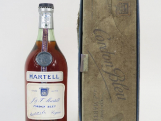 Vente aux enchères 1 VIEILLE BOUTEILLE COGNAC MARTELL 'CORDON BLEU' - COFFRET