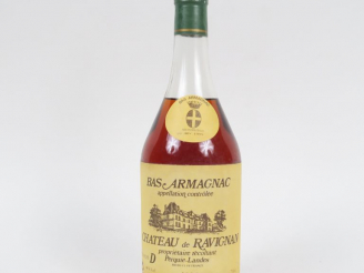 Vente aux enchères 1 BOUTEILLE BAS ARMAGNAC CHÂTEAU DE RAVIGNAC 46° - 1980 - MISE : 10/11
