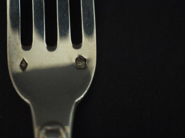 Partie de ménagère en argent, poinçon Minerve, à décor de coquilles, c