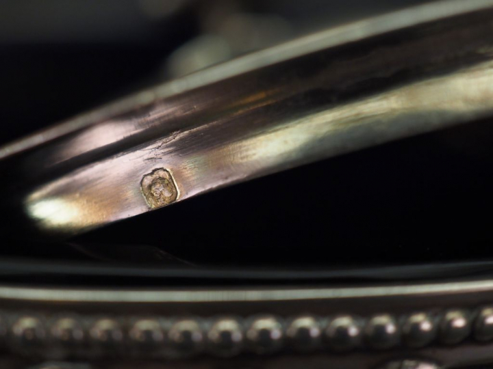 Sucrier Napoléon III de style Louis XVI en argent, poinçon Minerve, à 