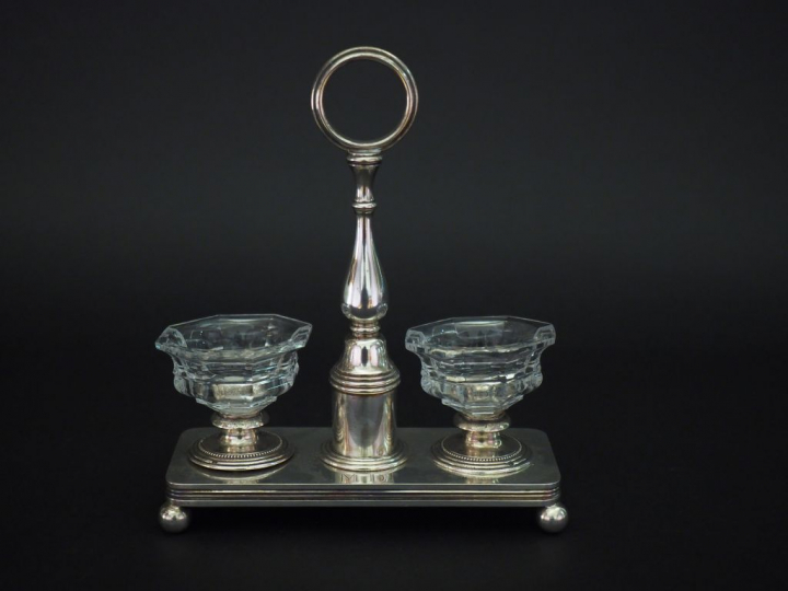 Saleron double de style Louis XVI en argent, poinçon Minerve, à décor 