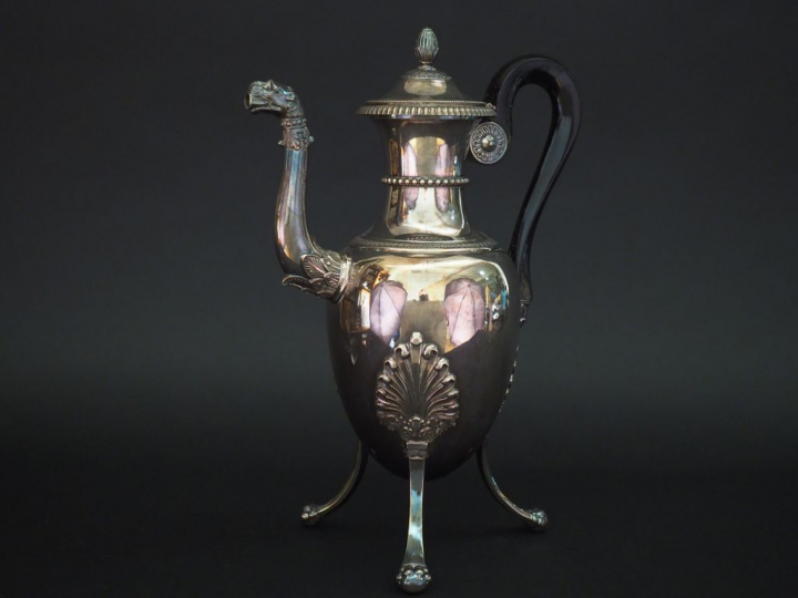 Verseuse Restauration de style Empire en argent, poinçon Vieillard, à 