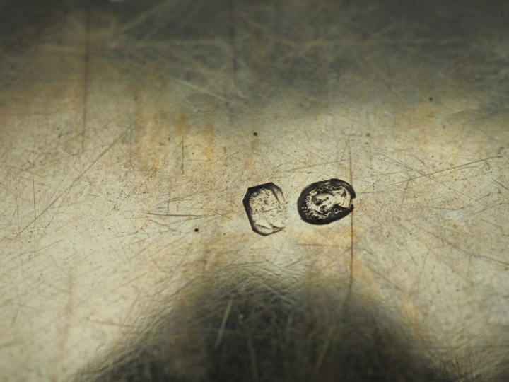 Vide poche Restauration en argent, poinçon Vieillard, à décor de frise