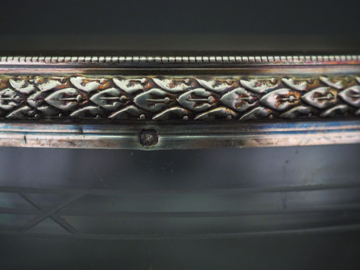 Jatte à crème de style Louis XVI en cristal et argent, poinçon Minerve