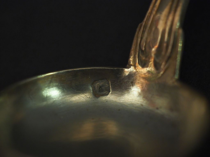 Ensemble comprenant :  - une paire de salerons de style Art déco en ar