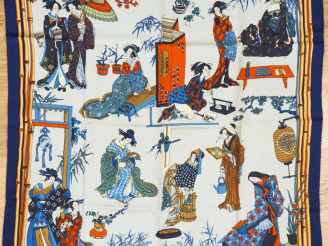Vente aux enchères HERMES  Carré en soie "Geisha", Japon 1964. Dessin de Marie-Françoise 