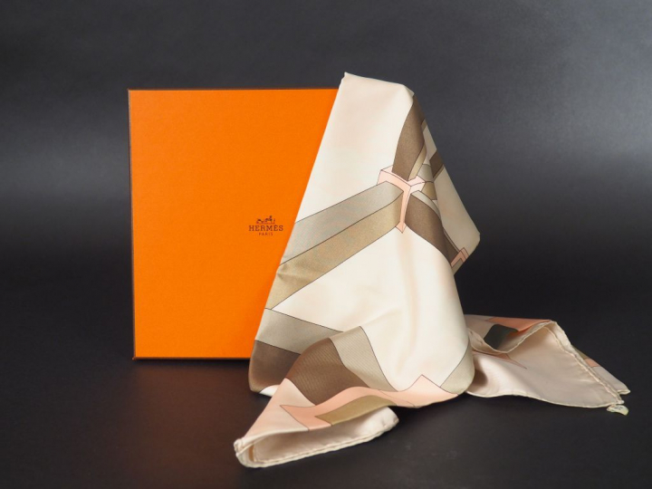 HERMES A.M.Cassandre pour HERMES Paris. "Perpective". Dans sa boîte. (