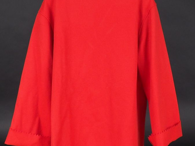 VALENTINO Fine veste à col rouge en laine (80%) et cachemire (20%).  T