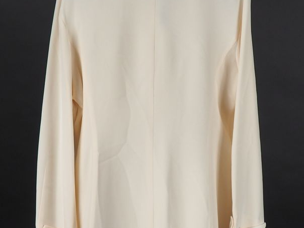 GIANFRANCO FERRE Chemise blanche à col italien en soie. Fermeture à ci