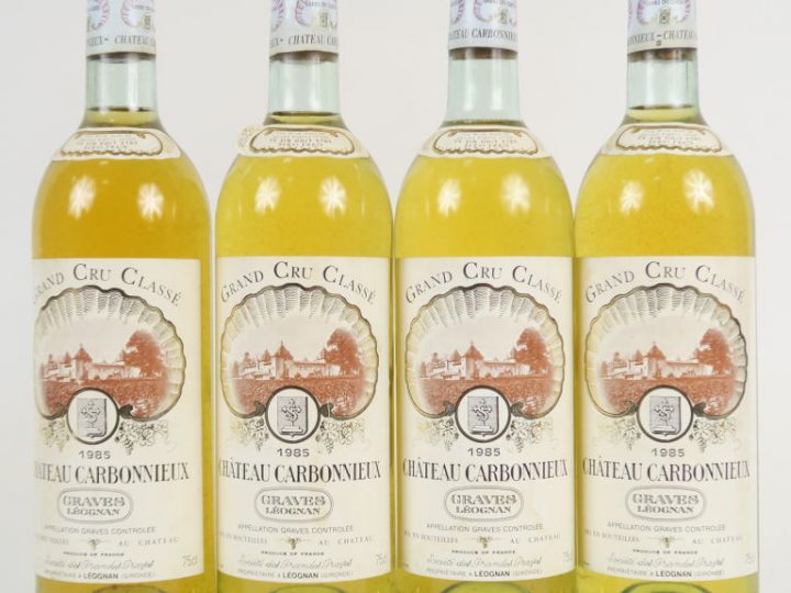 4 BOUTEILLES CHÂTEAU CARBONNIEUX GCC GRAVES - 1985 - BG