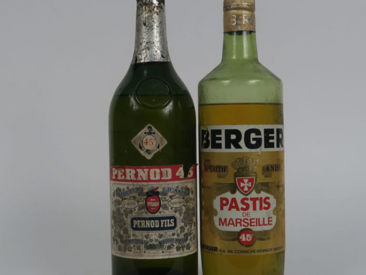 2 BOUTEILLES : 1 BOUTEILLE PERNOD 45° EA -1 BOUTEILLE BERGER 45°