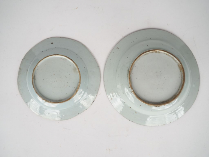 Compagnie des Indes, XVIIIe siècle,  Deux assiettes, l'une à décor "Im