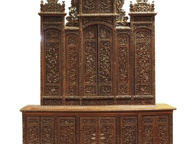 Indochine, dynastie des Nguyen vers 1880, Important meuble deux-corps 