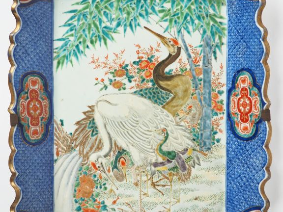 Japon, période Meiji,  Important plat quadrangulaire à bord polylobé e