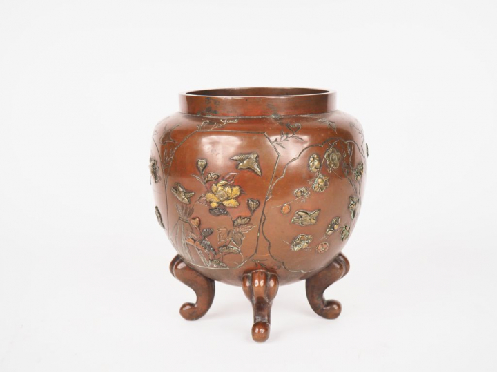 Japon, période Meiji vers 1900,  Brûle parfum en bronze de patine brun