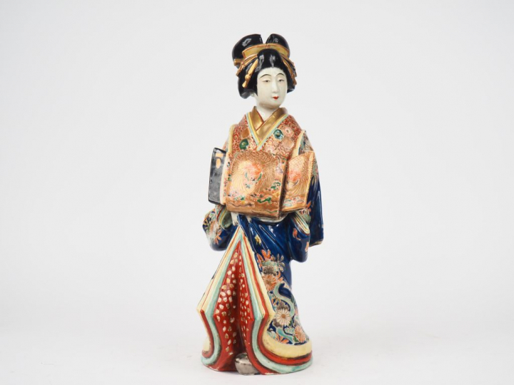 Japon, période Taisho, Importante statue en porcelaine de Kutani repré