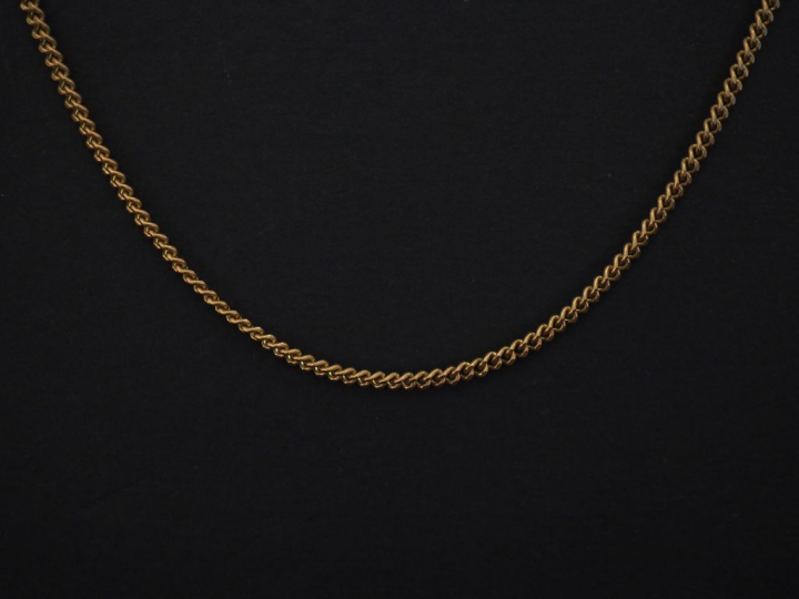 Chaine en or jaune, maille gourmette. Long. 60 cm Poids. 8,20 g   