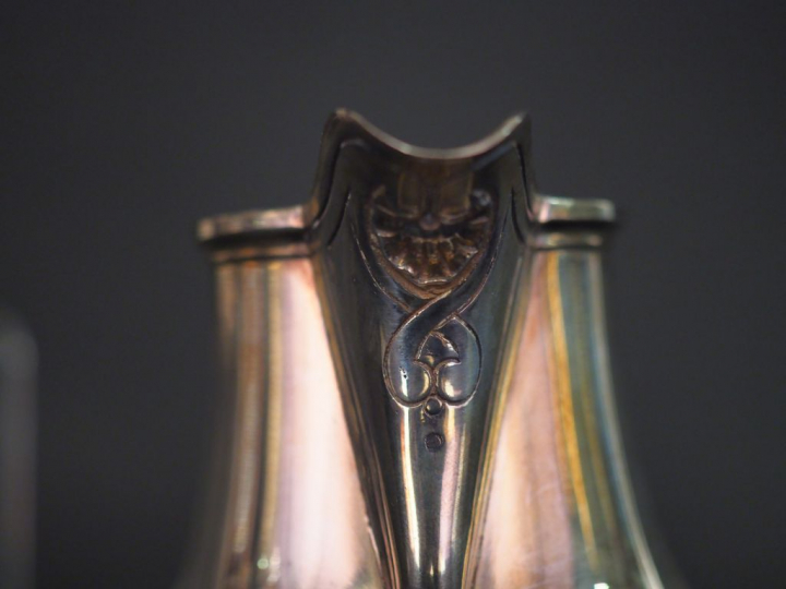 	Service trois pièces en argent, poinçon Minerve, à décor de palmettes