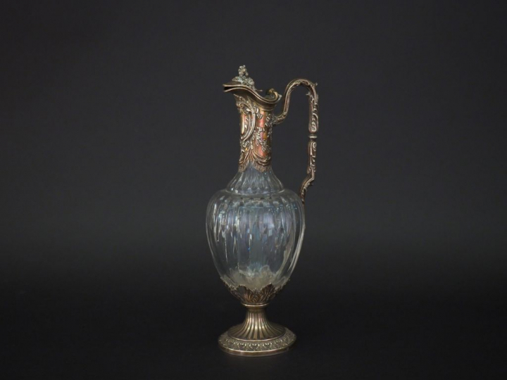 Aiguière de style Louis XVI en cristal et argent, poinçon Minerve, à d