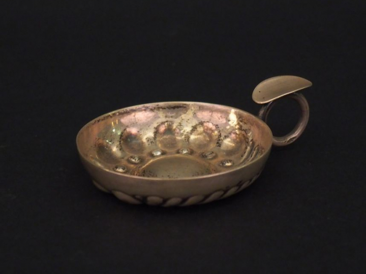 J.DESPRES Taste-vin en argent, poinçon Minerve.  Signé.  Poids.61 g   