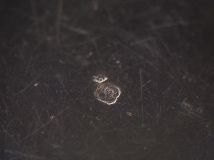 Ensemble comprenant :  - une timbale de forme évasée en argent, poinço