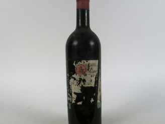 Vente aux enchères 1 TRES VIEILLE BOUTEILLE DE MEDOC NON MILESIME - LB/ETA/ECLAT A LA BAS