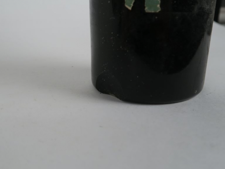 1 TRES VIEILLE BOUTEILLE DE MEDOC NON MILESIME - LB/ETA/ECLAT A LA BAS