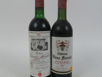Vente aux enchères 2 BOUTEILLES : 1 CHÂTEAU GRANDES MURAILLES GCC SAINT EMILION 1973 LB -
