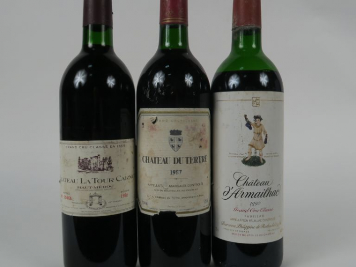 3 BOUTEILLES : 1 CHÂTEAU LA TOUR CARNET HAUT-MEDOC 1986 ELT - 1 CHÂTEA