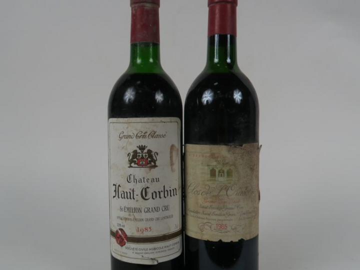 2 BOUTEILLES : 1 CHÂTEAU HAUT CORBIN GCC SAINT EMILION 1985 HEP/EA/ELS