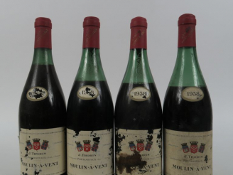 Vente aux enchères 4 BOUTEILLES MOULIN A VENT J. THORIN LES ROUVRES PONTANEVAUX - 1938 - 