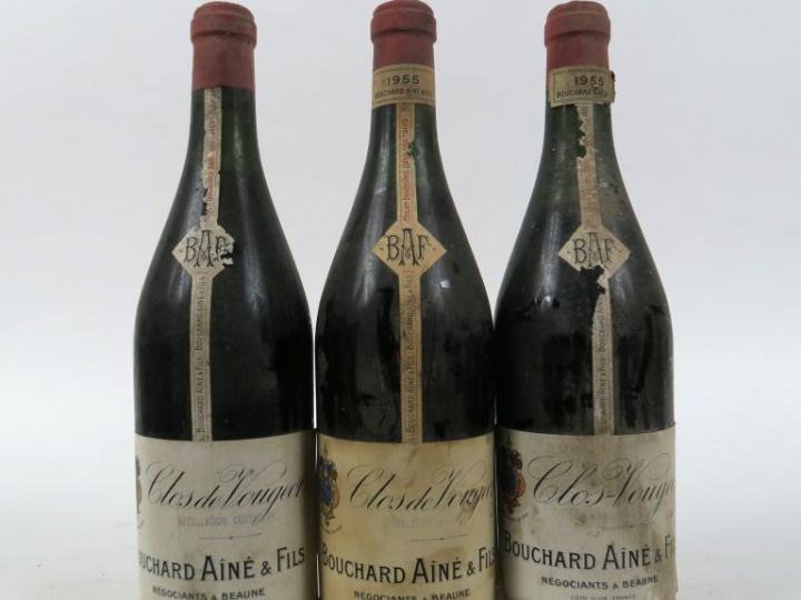 3 BOUTEILLES CLOS DE VOUGEOT BOUCHARD AINE   FILS - 1955 - 1 PRESUMEE 