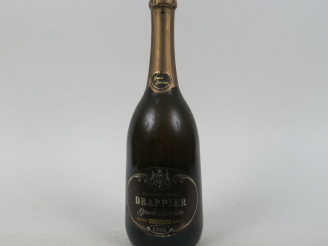 Vente aux enchères 1 BOUTEILLE CHAMPAGNE DRAPPIER 'GRANDE SENDREE' - 1988