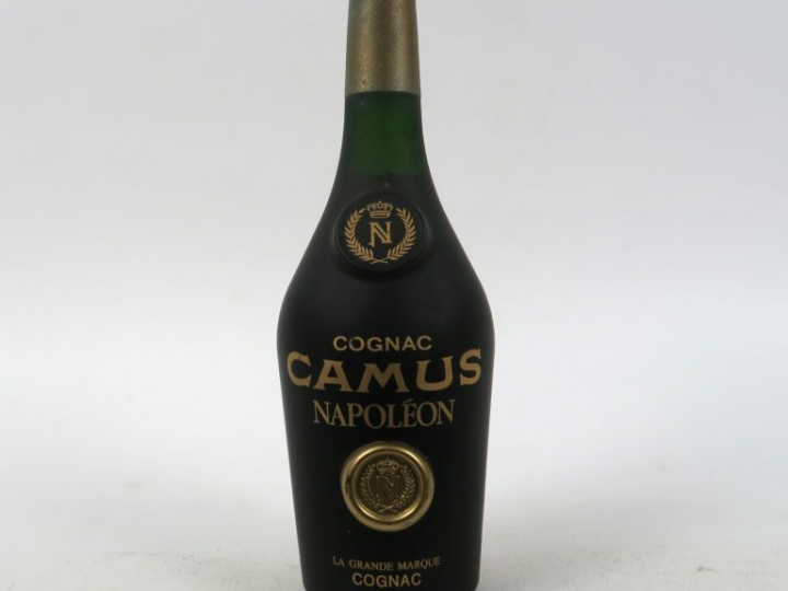 1 BOUTEILLE COGNAC NAPOLEON CAMUS LA GRANDE MARQUE