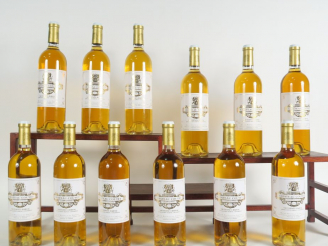 Vente aux enchères 12 BOUTEILLES CHÂTEAU COUTET 1er SAUTERNES - 2005 - CBO
