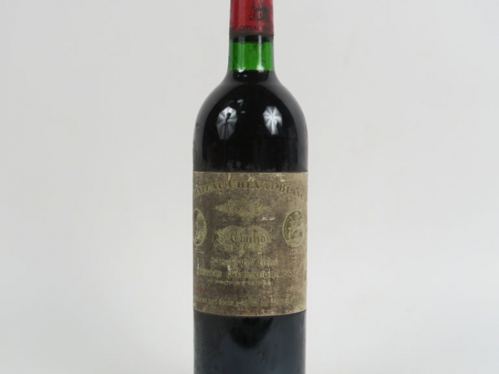 1 BOUTEILLE CHÂTEAU CHEVAL BLANC 1er GCC ST EMILION - 1974 - BG/EF
