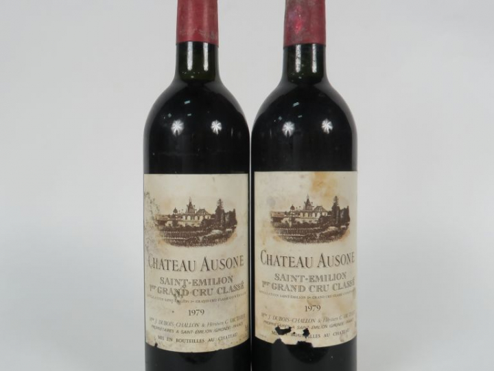 2 BOUTEILLES CHÂTEAU AUSONE 1er GCC SAINT EMILION - 1979 - 2 BG/ES/ET/