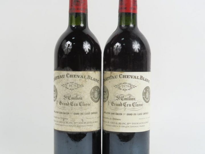 2 BOUTEILLES CHÂTEAU CHEVAL BLANC 1er GCC ST EMILION - 1979 - BG/ES