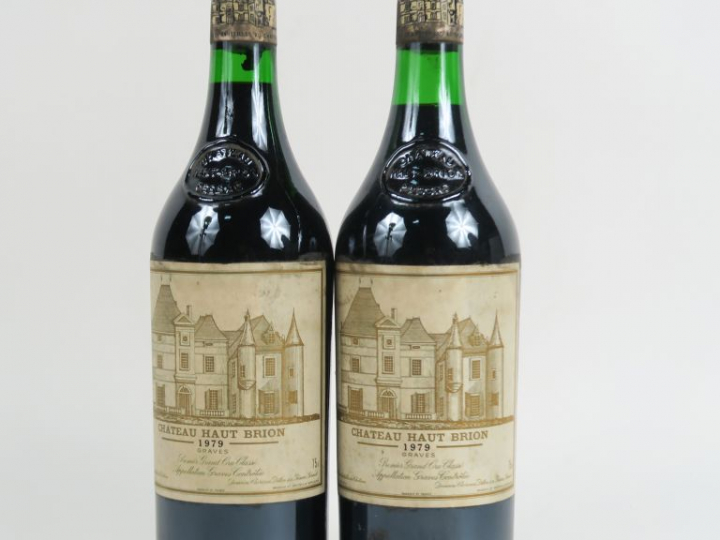 2 BOUTEILLES CHÂTEAU HAUT BRION 1er GCC GRAVES - 1979 - ELS
