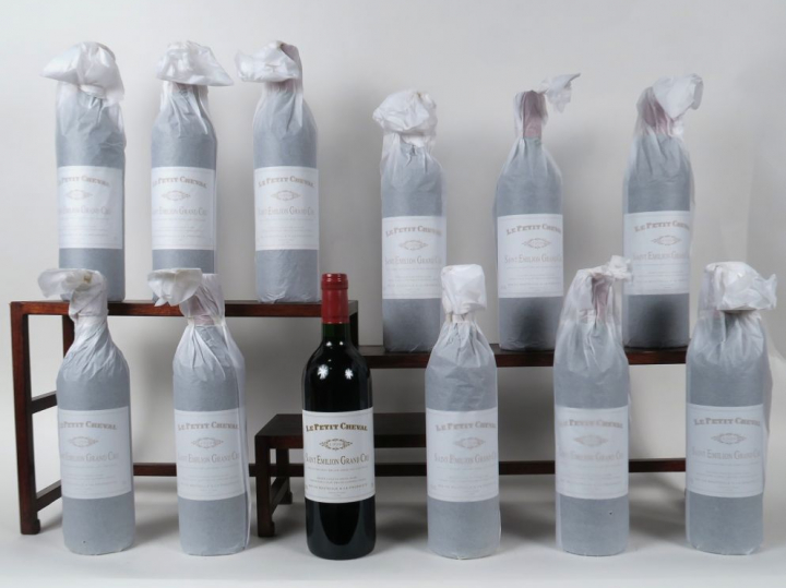 12 BOUTEILLES LE PETIT CHEVAL GC SAINT EMILION - 1999 - CBO
